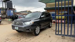 Toyota Highlander 4x4 2008 Gray