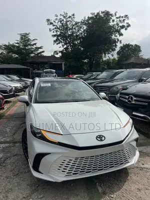 Toyota Camry XSE 2025 White