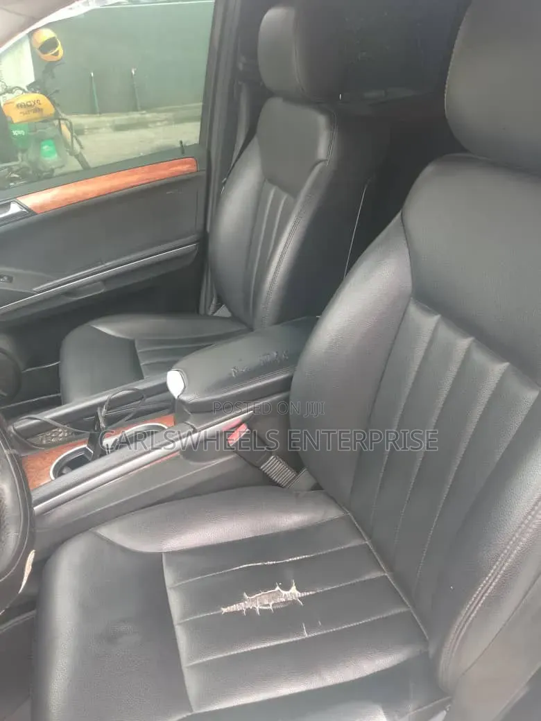 Mercedes-Benz M Class 2009 Silver