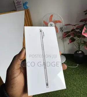 New Apple iPhone Air 256 GB
