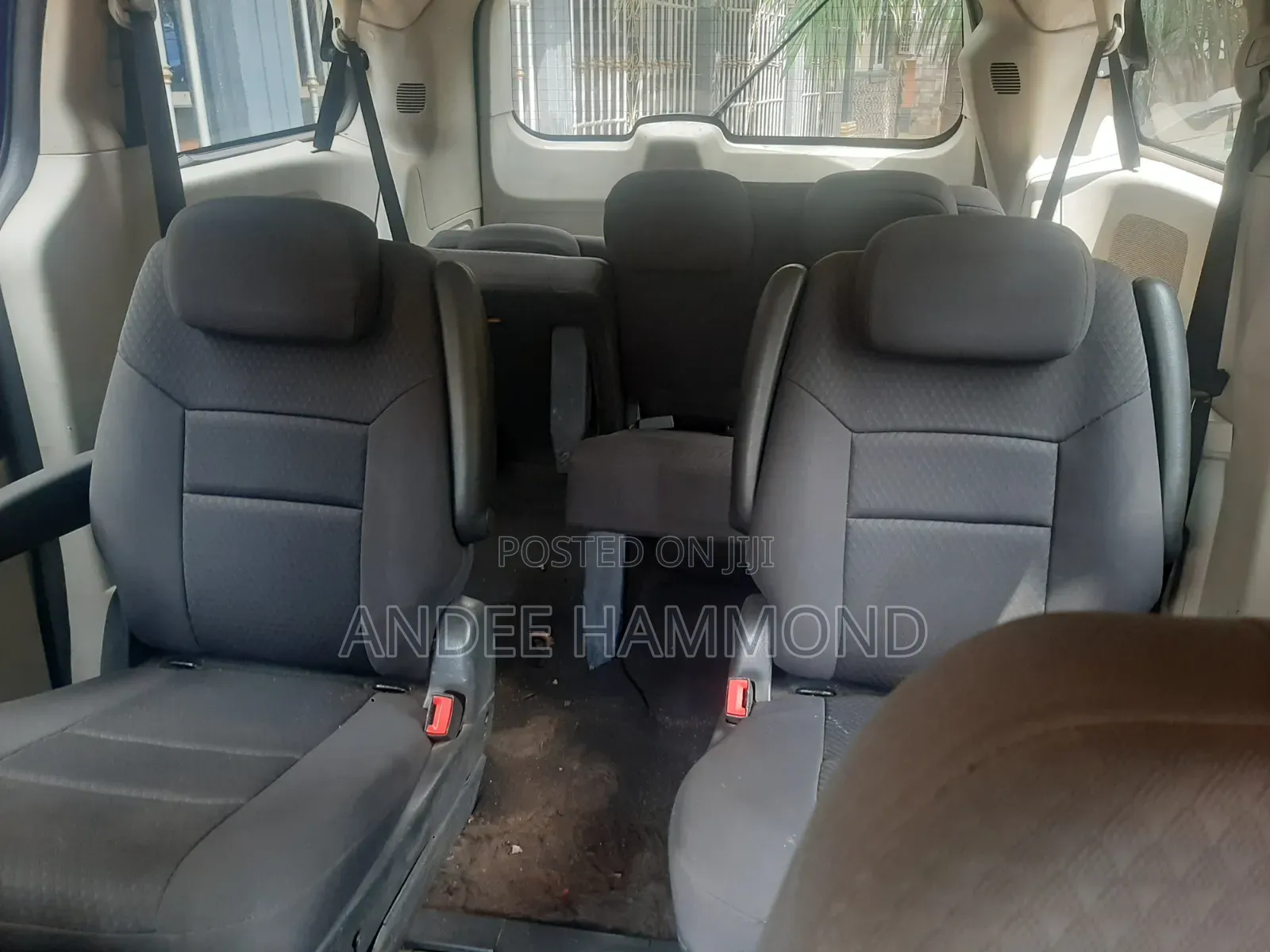 Dodge Caravan 2010 Ivory