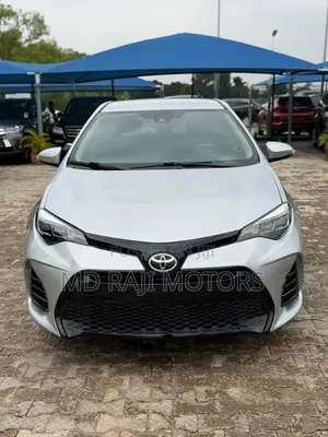 Toyota Corolla SE 4dr Sedan (1.8L 4cyl Manual) 2017 Silver