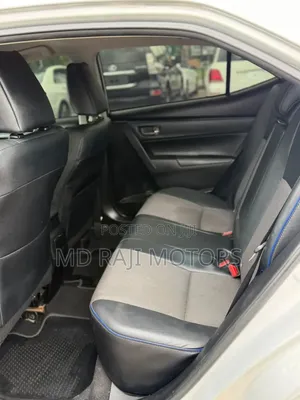 Toyota Corolla SE 4dr Sedan (1.8L 4cyl Manual) 2017 Silver