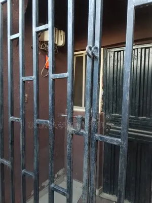 1bdrm Apartment in Akintonde Estate, Obafemi-Owode for rent