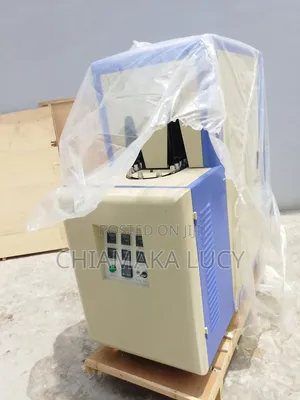 HZ880 Pet Bottle Blowing Machine 2 Cavity