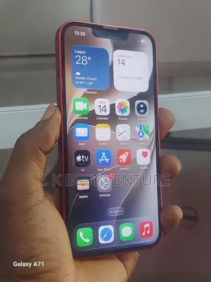 Apple iPhone 13 128 GB Red
