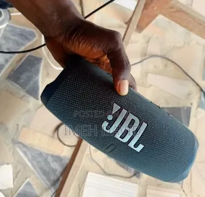 JBL Charge 5