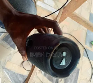 JBL Charge 5