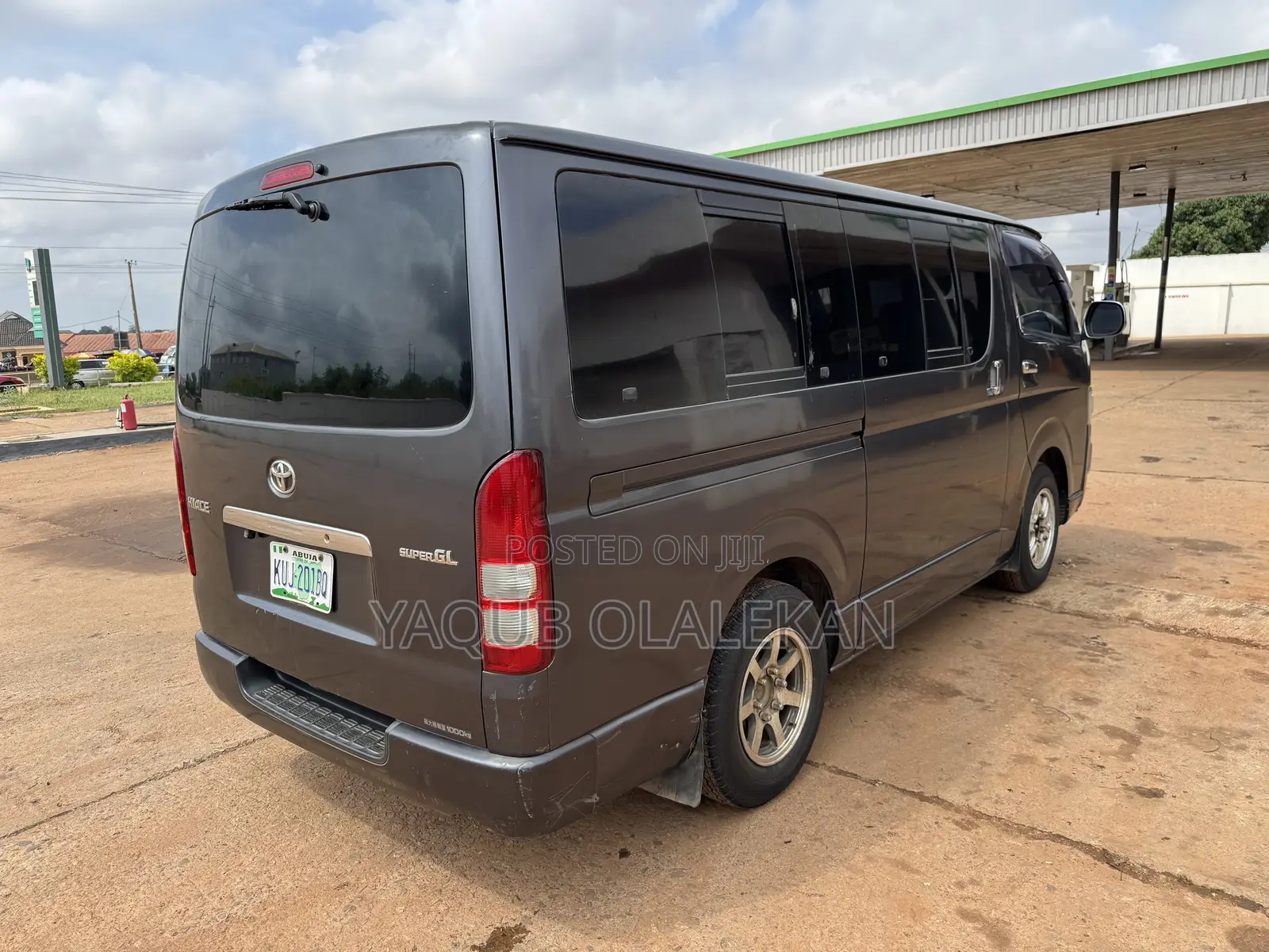 Toyota HiAce 1998 Grey