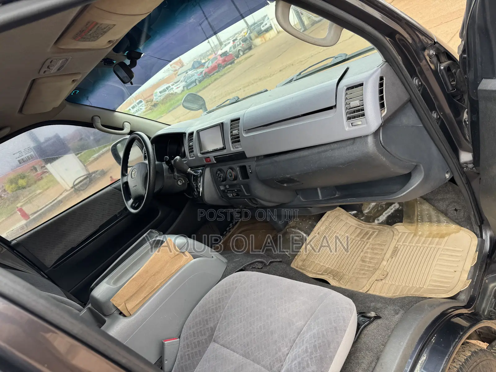 Toyota HiAce 1998 Grey