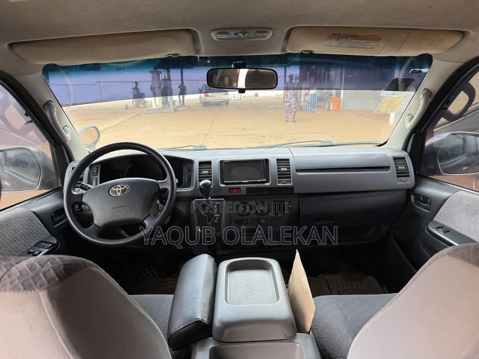 Toyota HiAce 1998 Grey