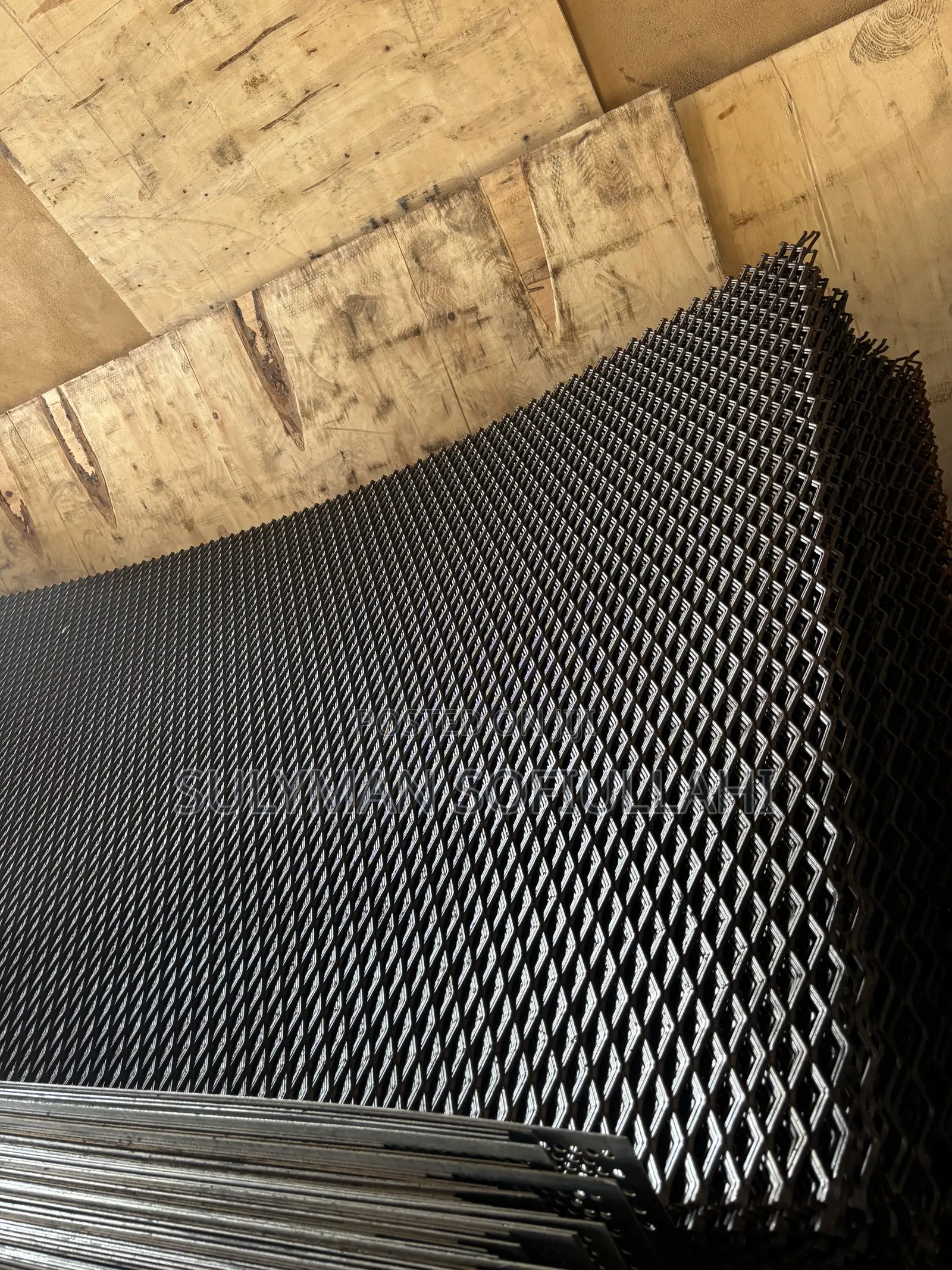 Stainless and Galvanized Mesh
