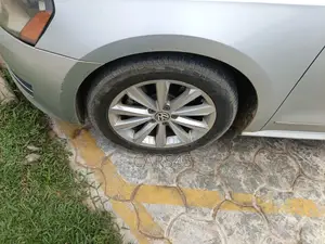 Volkswagen Passat 2012 Silver