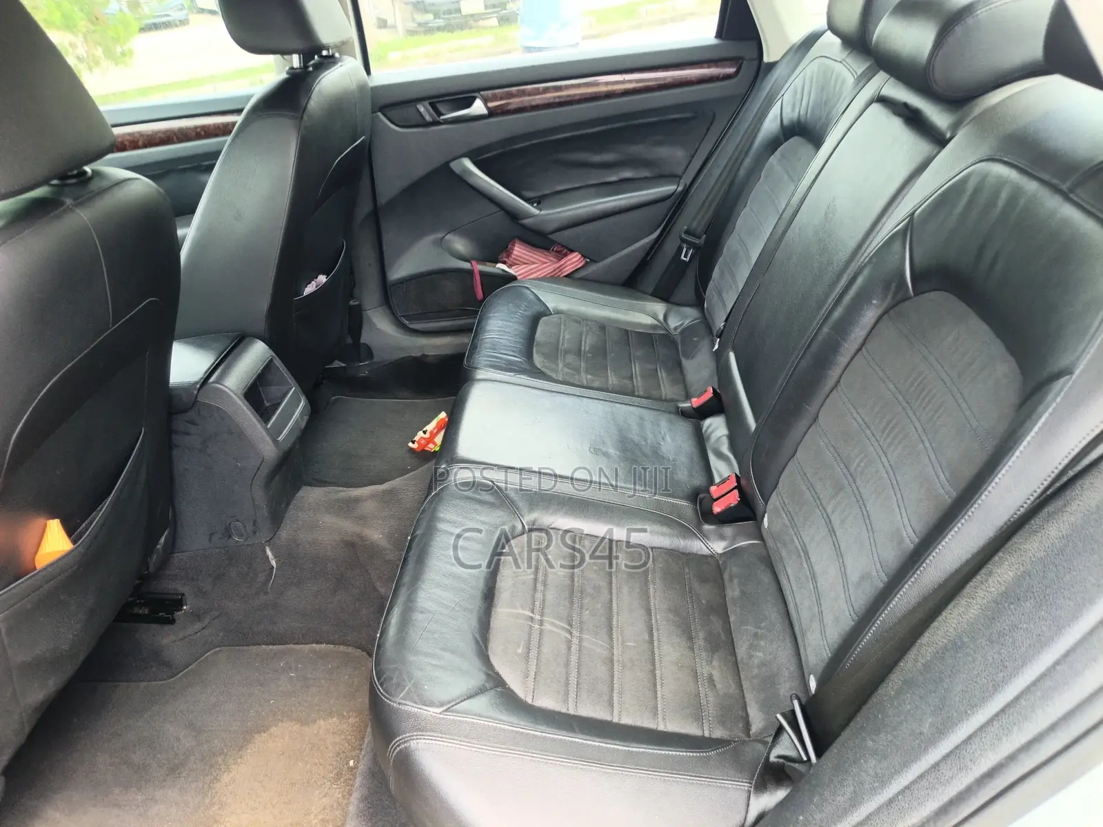 Volkswagen Passat 2012 Silver