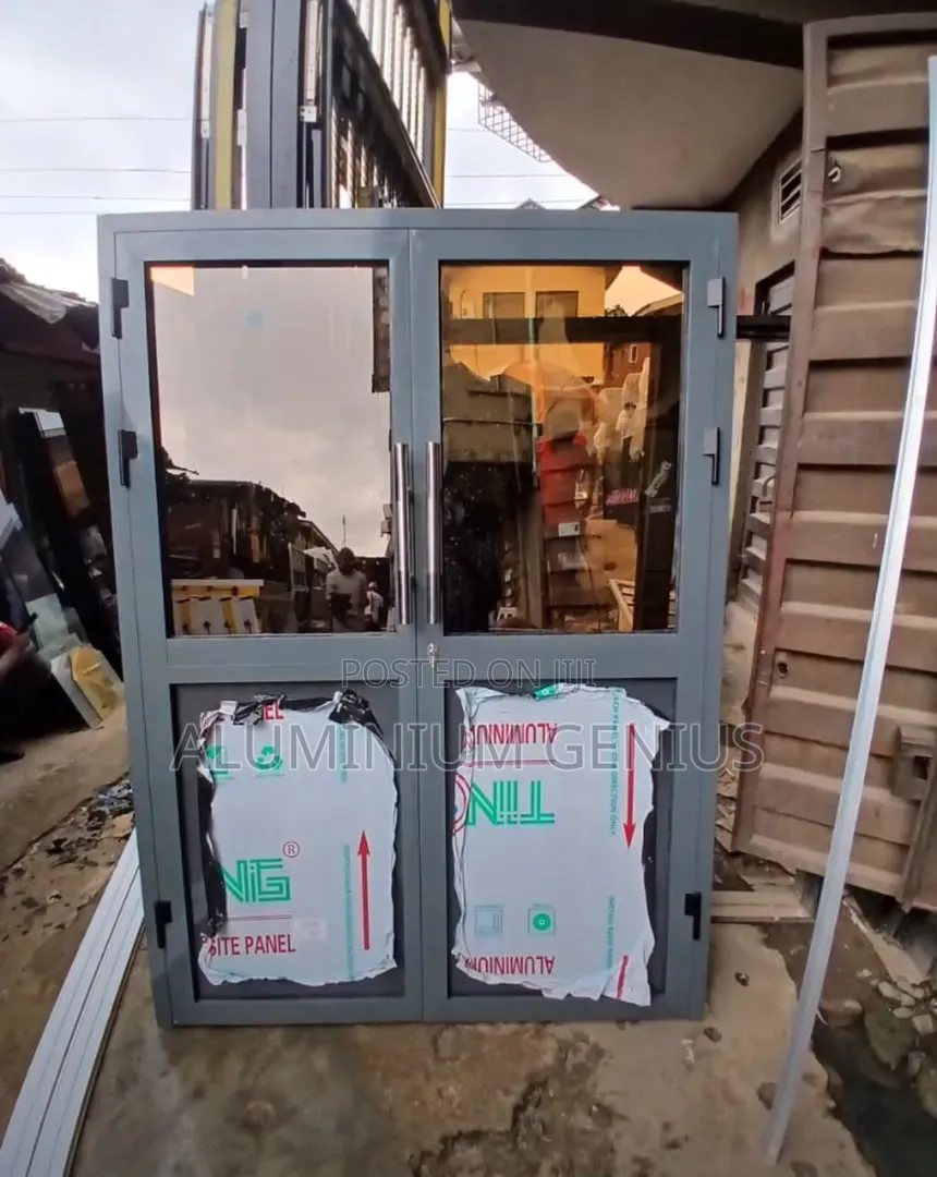 Hinge Door Double Open