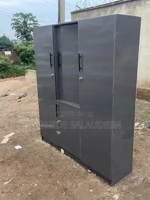 Wardrobe 3 Door