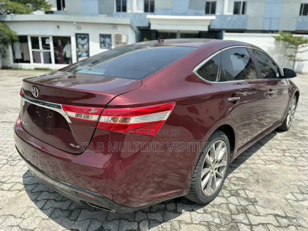Toyota Avalon 2014 Red