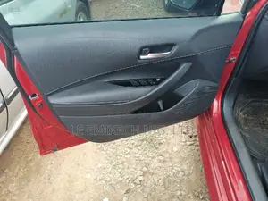Toyota Corolla 2018 Burgundy
