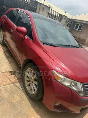 Toyota Venza AWD 2011 Red