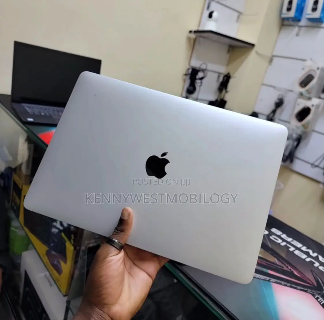 Laptop Apple MacBook Pro 2020 16GB Intel Core i5 SSD 1T