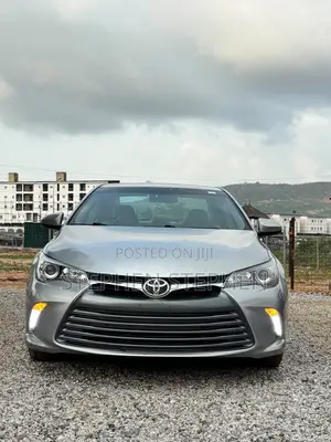 Toyota Camry 2015 Silver