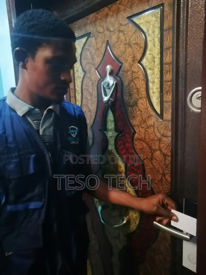Card Locks for Homes, Offices & Hotels