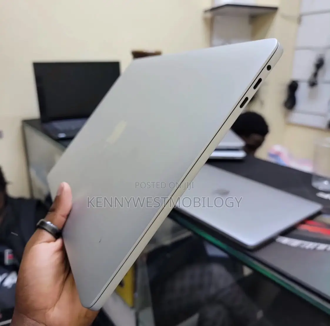Laptop Apple MacBook Pro 2020 16GB Intel Core i5 SSD 1T