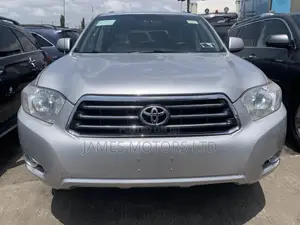 Toyota Highlander 2010 Silver