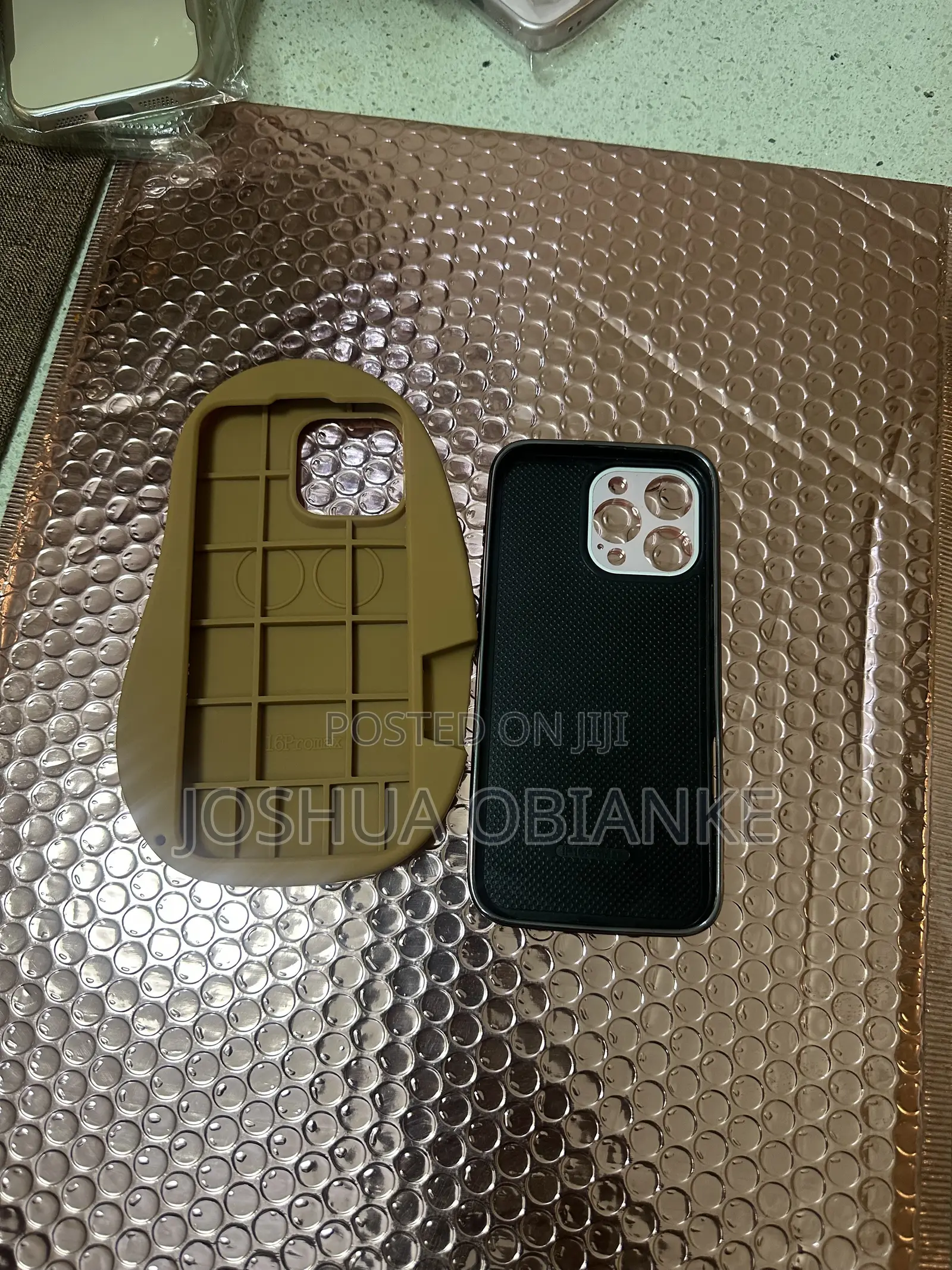 iPhone 16 Pro Max Pouches