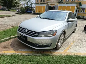 Volkswagen Passat 2012 Silver