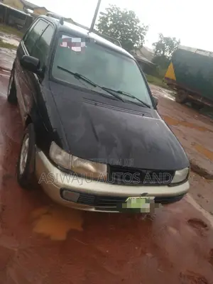 Mitsubishi SpaceRunner 2005 Blue