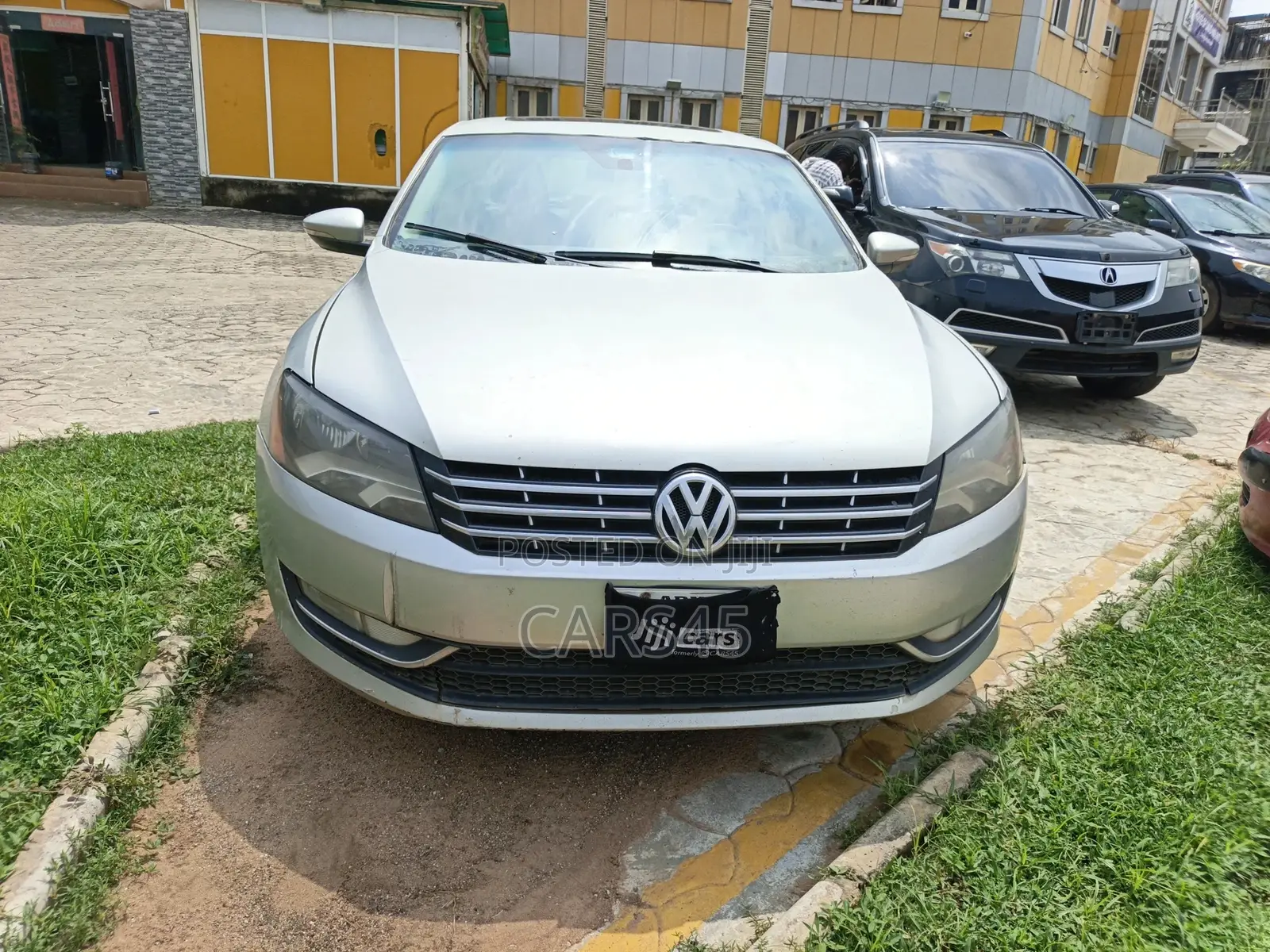 Volkswagen Passat 2012 Silver