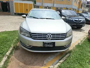Volkswagen Passat 2012 Silver