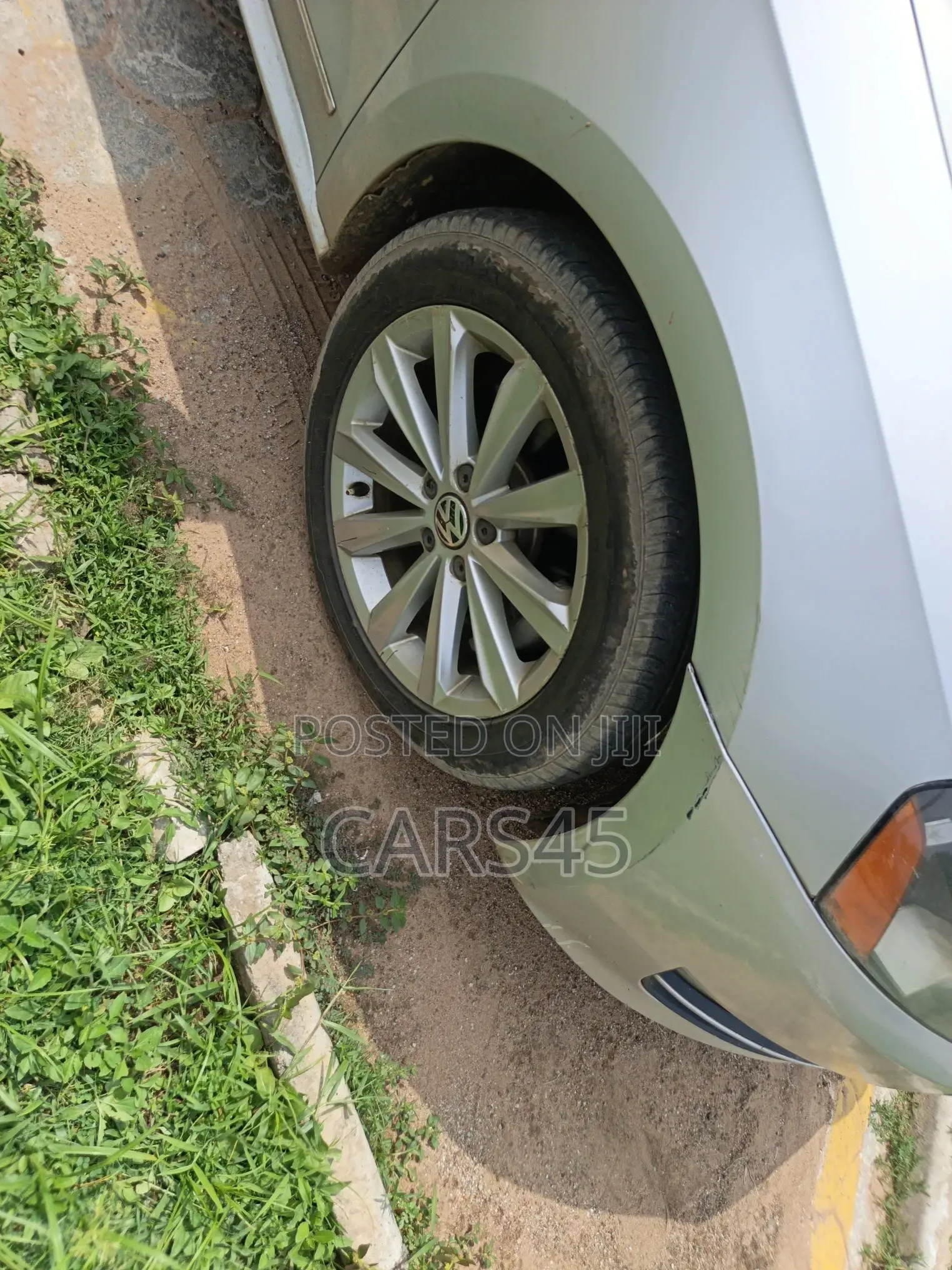 Volkswagen Passat 2012 Silver