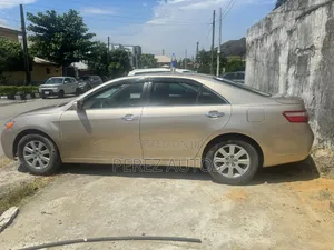 Toyota Camry 2007 Gold
