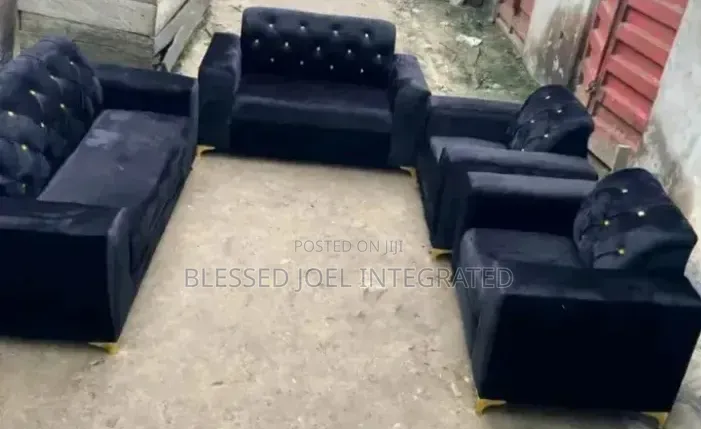 7 Seaters Cushion