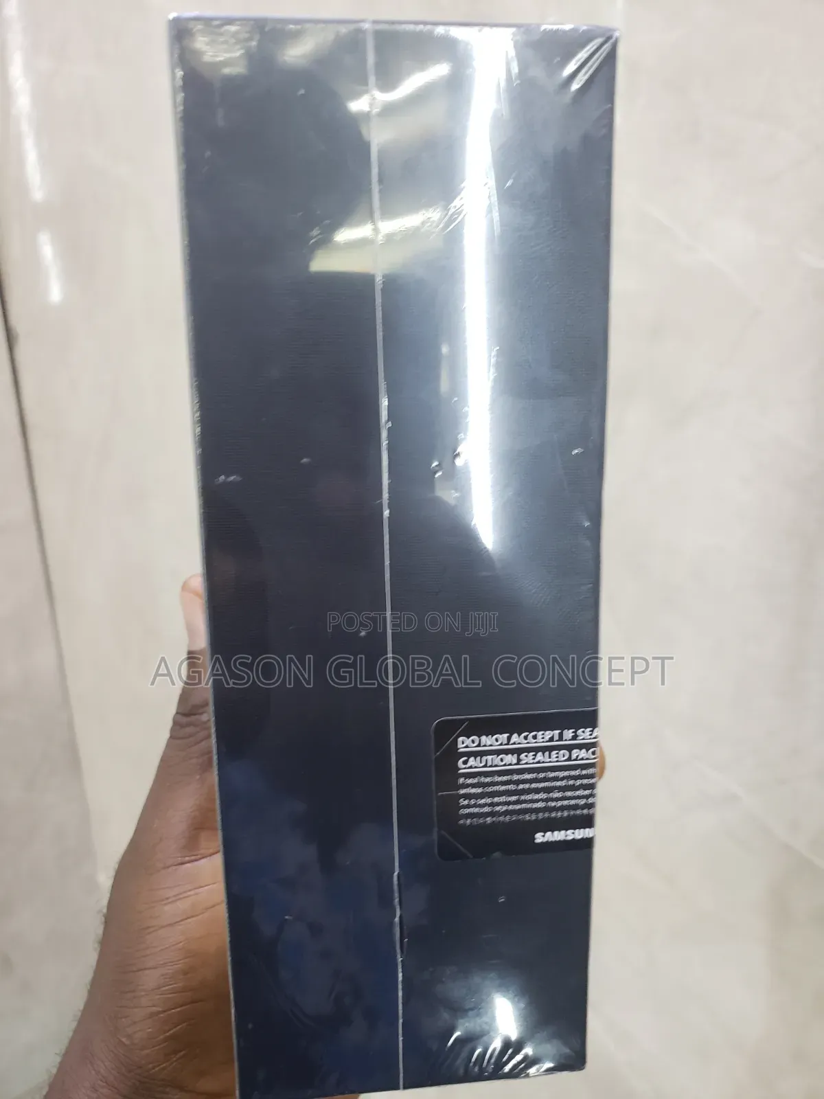 New Samsung Galaxy S20 128 GB Gray