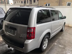 Dodge Caravan 2016 Silver