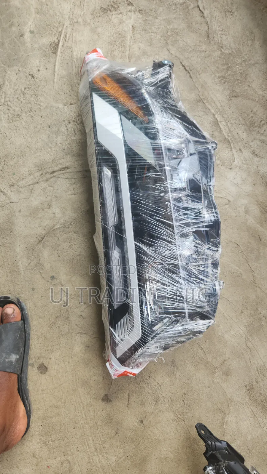 Headlight RAV4 2024