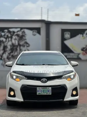 Toyota Corolla S 4dr Sedan (1.8L 4cyl CVT) 2015 White