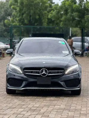 Mercedes-Benz C400 2016 Blue