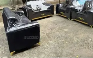 Designed 6 Seaters Sofa