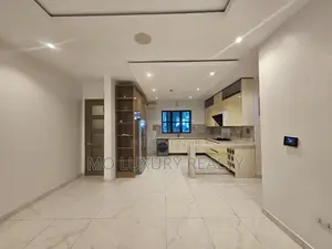 2bdrm Apartment in Lekki Phase 1 for rent