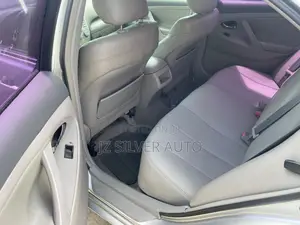 Toyota Camry LE 4dr Sedan (2.4L 4cyl 5A) 2008 Silver