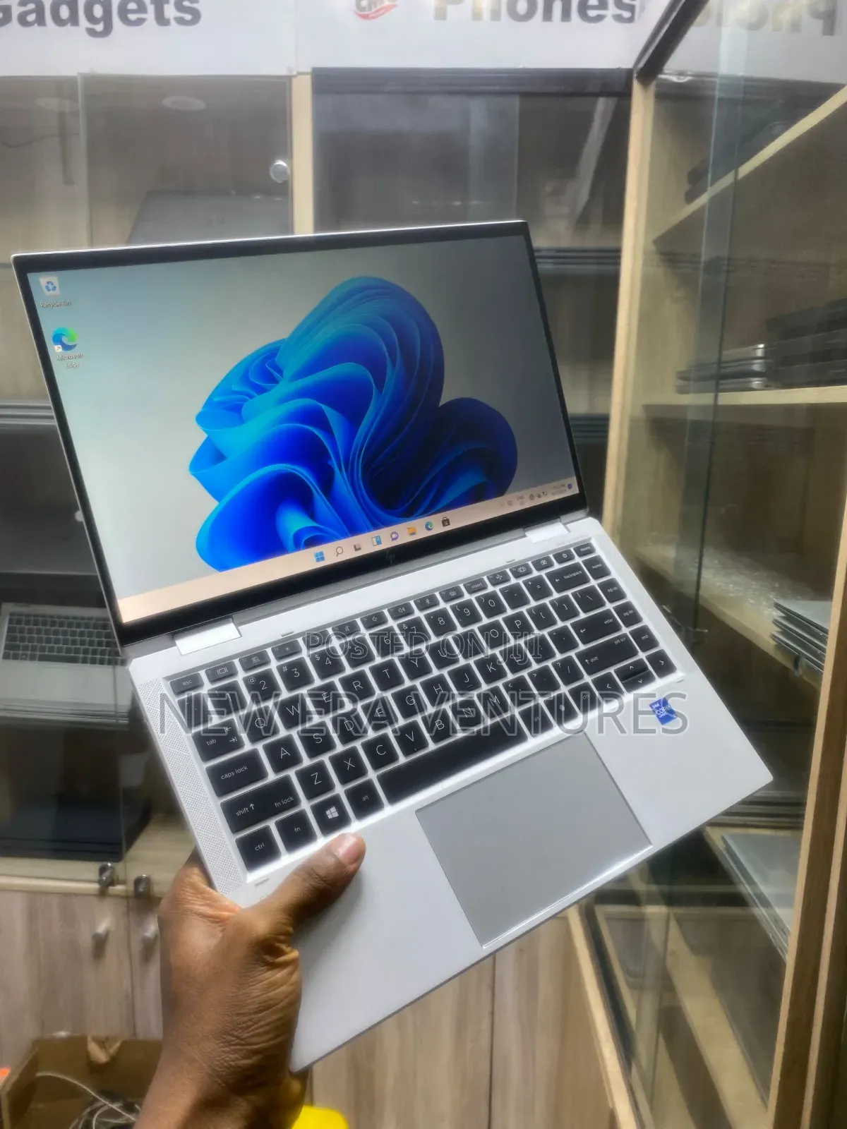Laptop HP EliteBook 1040 G8 3GB Intel Core i7 SSD 512GB
