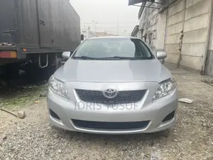Toyota Corolla 2010 Gray