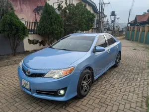 Toyota Camry SE Sport 4dr Sedan (2.5L 4cyl 6A) 2014 Blue