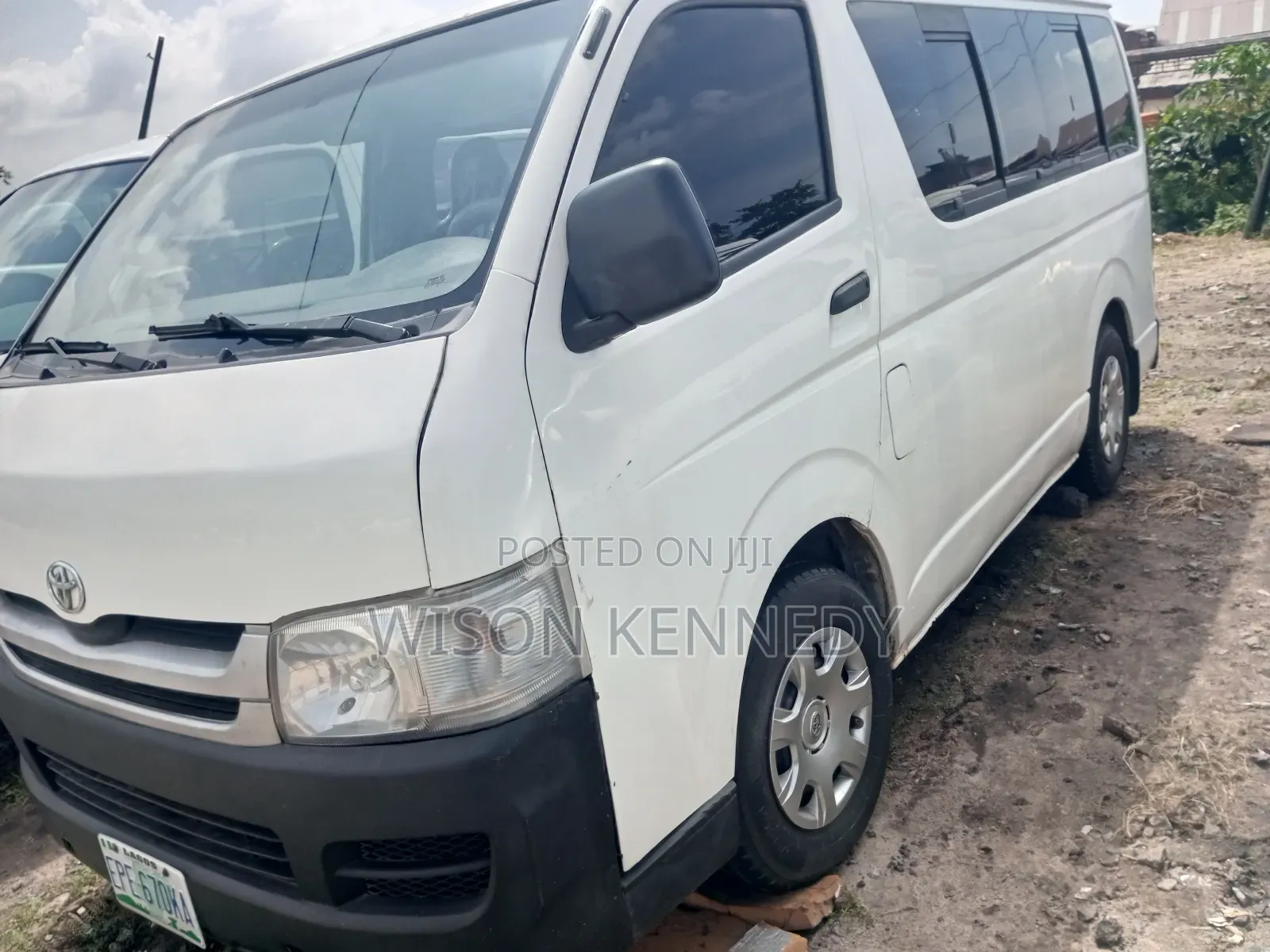 Toyota HiAce 2005 White