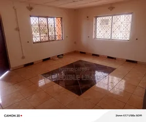 2bdrm Apartment in Nice Area, Allen Avenue for rent