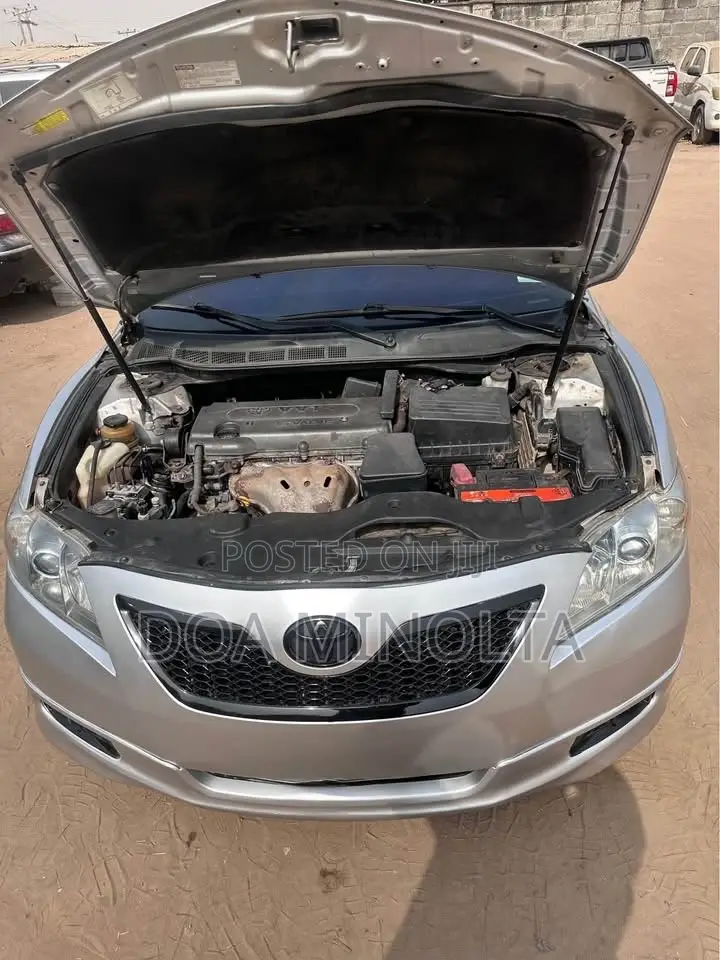 Toyota Camry 2009 Silver
